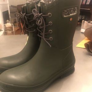 Bogs Amanda Plush Lace Boot